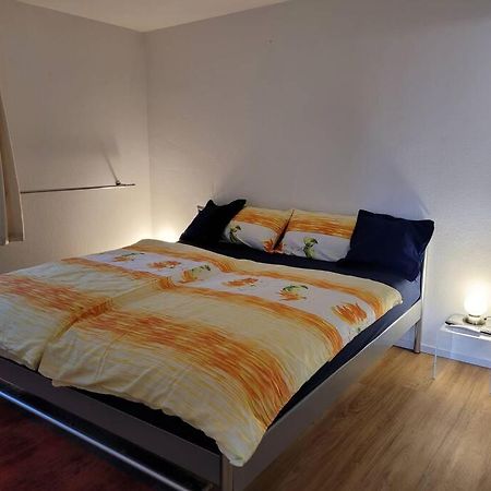 Neb-Thun Einigen, Wohnung Am See Spiez Extérieur photo