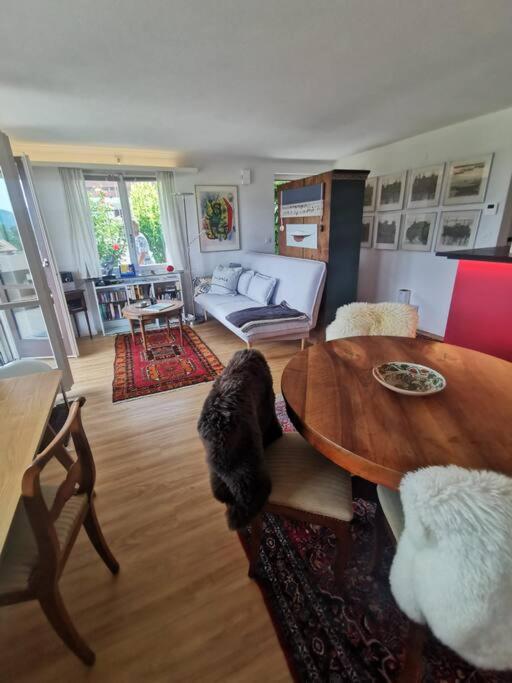 Neb-Thun Einigen, Wohnung Am See Spiez Extérieur photo